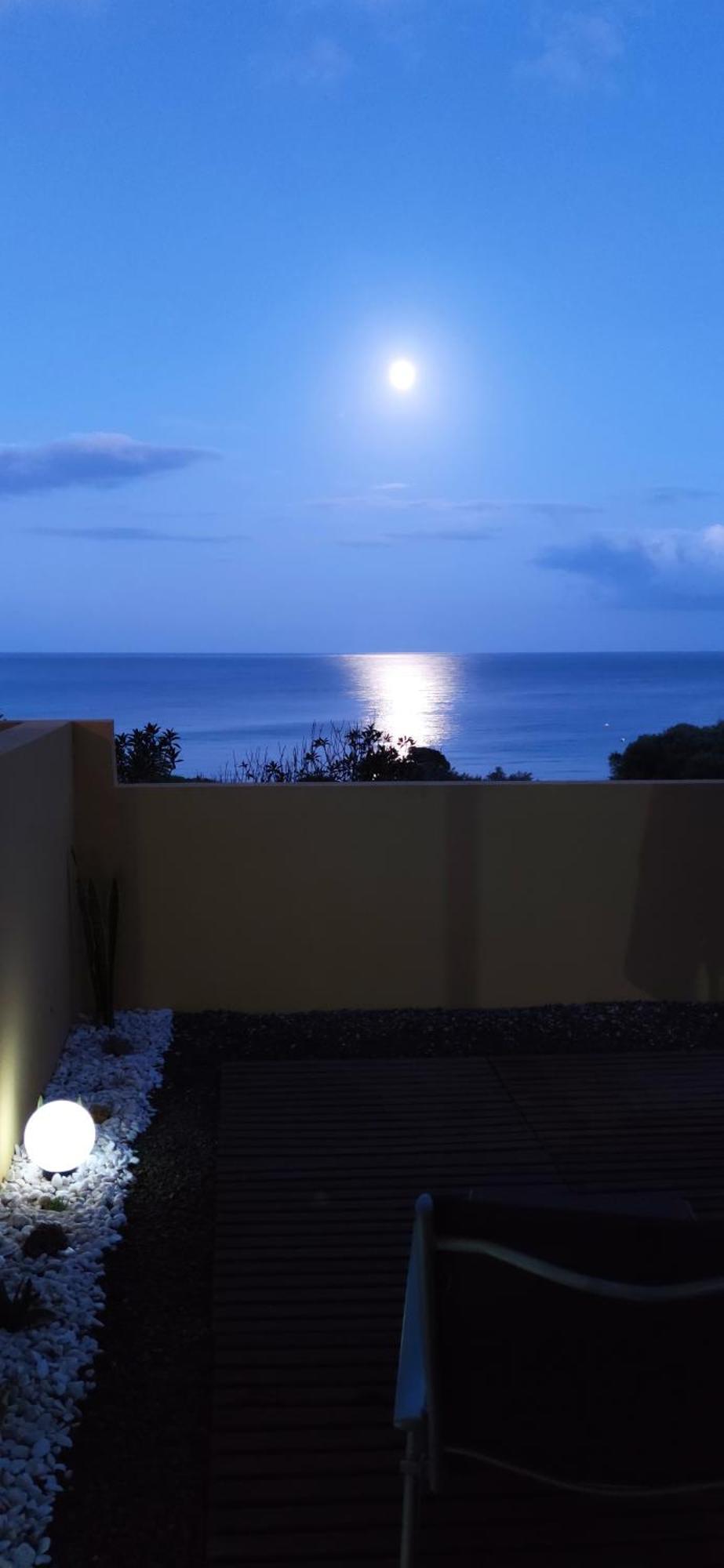 Thelighthouse Porto Santo Apartment Exterior photo